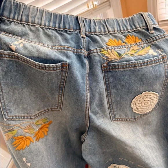 Oli & Hali Blue Floral Embroidered Wide-Leg Jeans - Picture 3 of 5